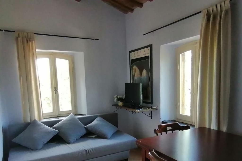 Вилла Casale San Teodoro - Mondaino Rn Экстерьер фото